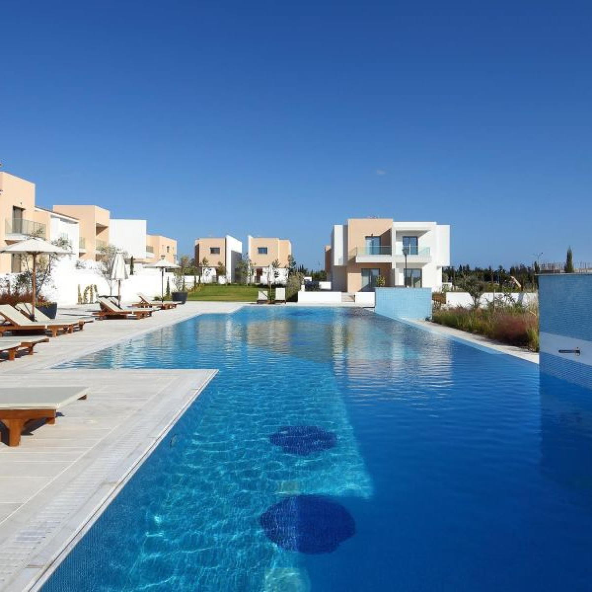 PR.Villa in a complex with pool in Paphos