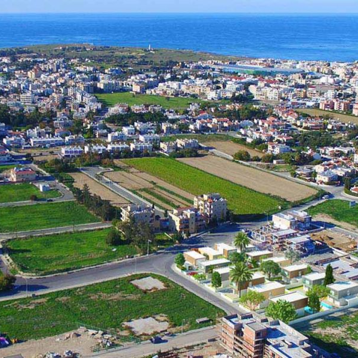 Modern villa in the heart of the city of Paphos