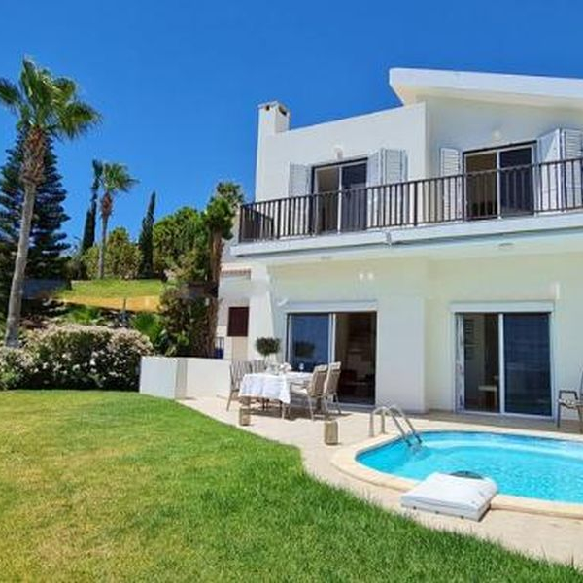 Sea Front villa