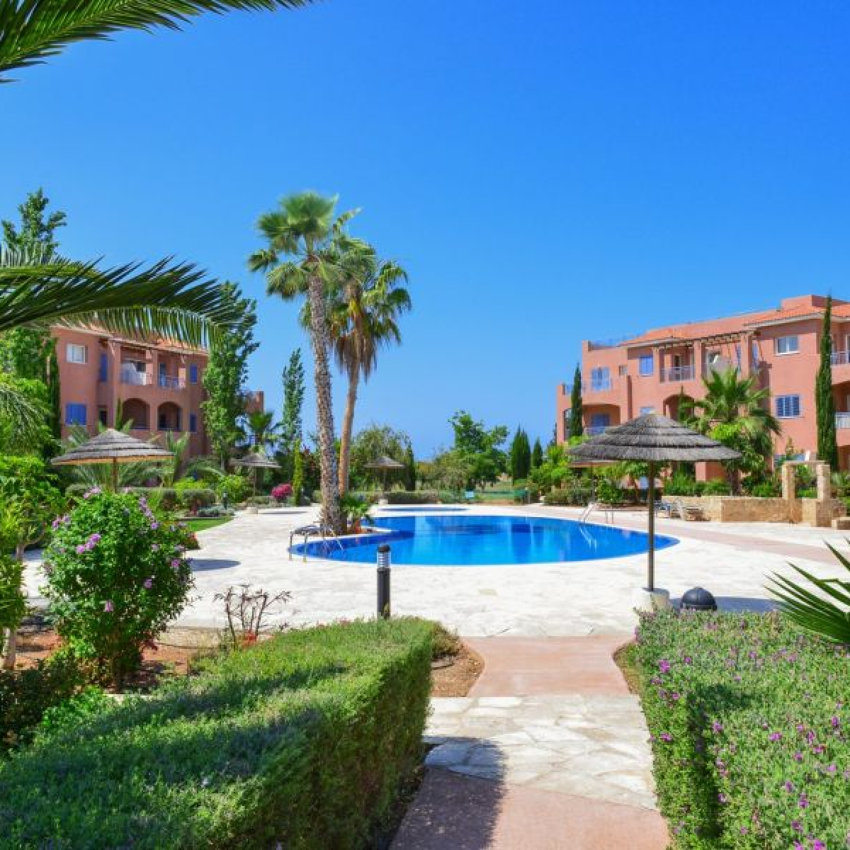 Flat in seafront ready complex in Paphos