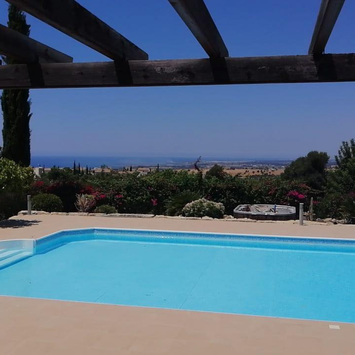 Spacious villa with sea views in Secret Valley, Paphos