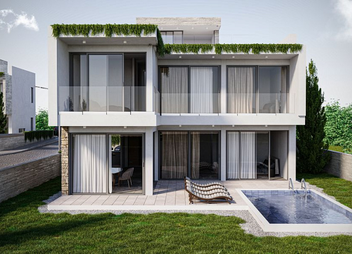 Spasious villa close to city