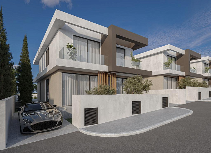 Modern villa 700 m from the sea